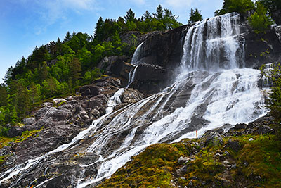 Norwegen, Vestland, Vestland,Hardanger, Furebergfossen östlich von Enes am Maurangerfjord