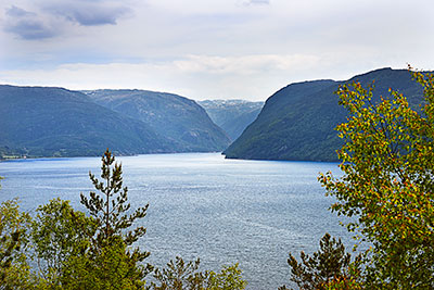 Norwegen, Rogaland, Rogaland,Ryfylke, Fahrt entlang am Nordufer des Josenfjordes