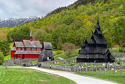 Norwegen, Vestland, Vestland,Sognefjord, Historische Borgund Stabkirche an der Straße Fv 630